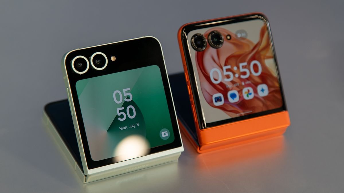 Samsung not building a cheap Galaxy Z Flip plays into its competitors’ hands